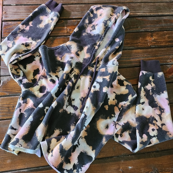 Tie Dye Cropped Hoodie - Picture 1 of 8